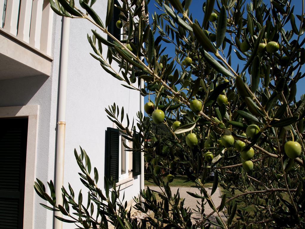 Villas Rab Palit Habitación foto